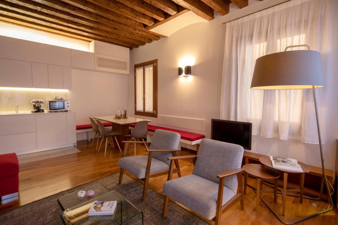 Ca' Della Scimmia - Rialto Bridge, Apartamento *