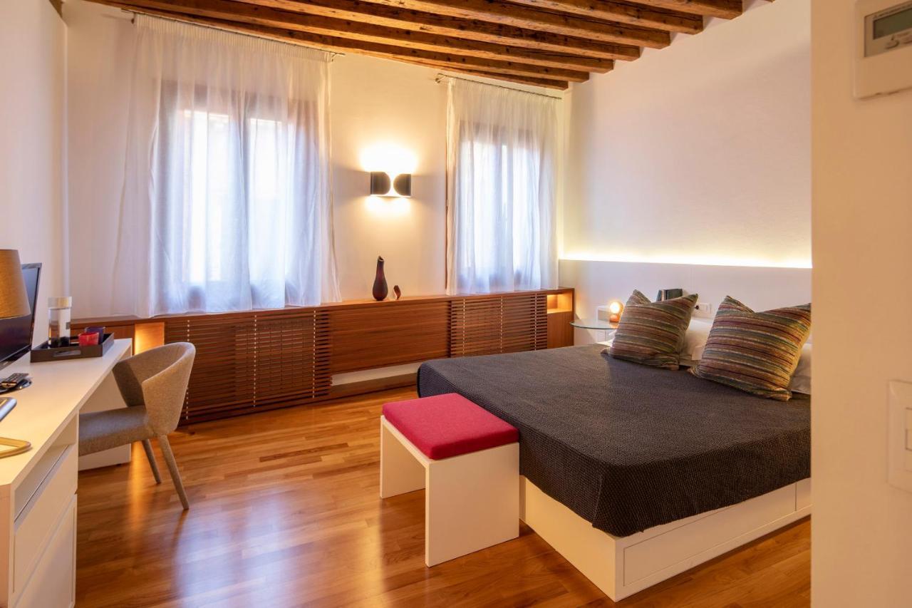 Ca' Della Scimmia - Rialto Bridge, Apartamento *