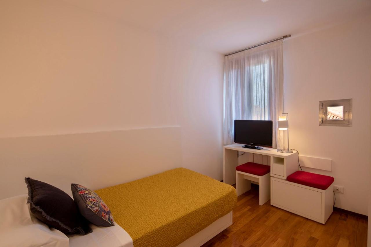 Ca' Della Scimmia - Rialto Bridge, Apartamento *