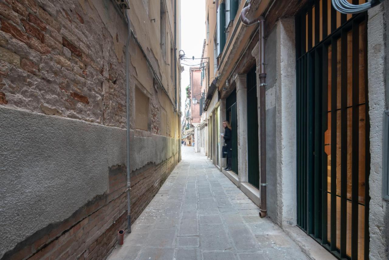 Ca' Della Scimmia - Rialto Bridge, Apartamento *